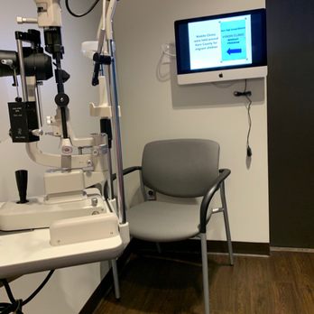 Empire Eye and Laser Center - Exam room - Optometrists Near Me - Bakersfield, California Empire Eye and Laser Center - Exam room - Optometrists Near Me - Bakersfield, California