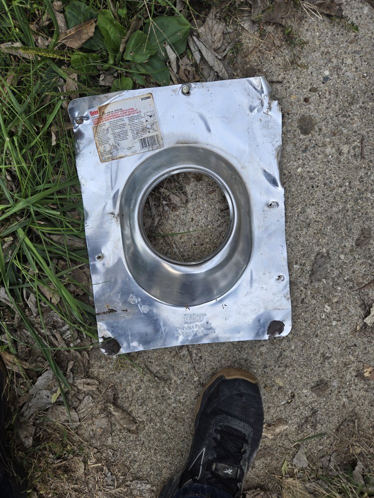 Slide of C&D Renovations and Automotive