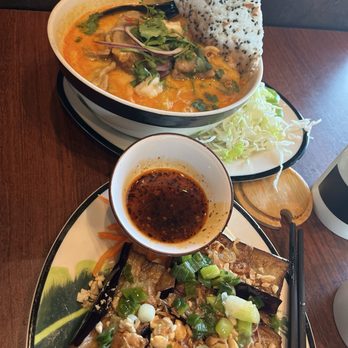 The Lemongrass - Vietnamese Near Me - Renton, Washington The Lemongrass - Vietnamese Near Me - Renton, Washington