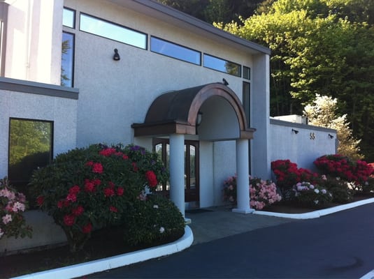 YAHN & SON FUNERAL HOME & CREMATORY - Updated May 2026 - 13 Photos & 20