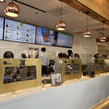 Chicha San Chen - Staff working hard - Bubble Tea Near Me - Berkeley, California Chicha San Chen - Staff working hard - Bubble Tea Near Me - Berkeley, California