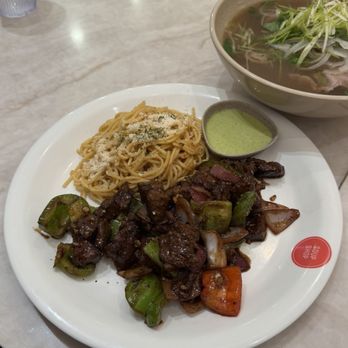 Soup Shop - Garlic Noodle with Shaken Filet Mignon - Vietnamese Near Me - Irvine, California