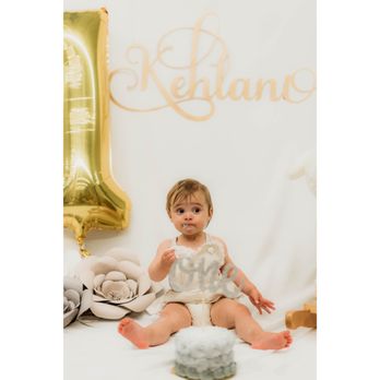Roo Photography - Cake smash photoshoot - Event Photography Near Me Roo Photography - Cake smash photoshoot - Event Photography Near Me