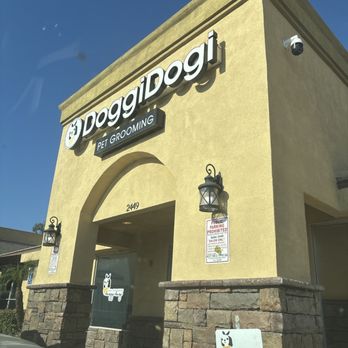 Doggi Dogi Spa - Pet Groomers Near Me - Fullerton, California