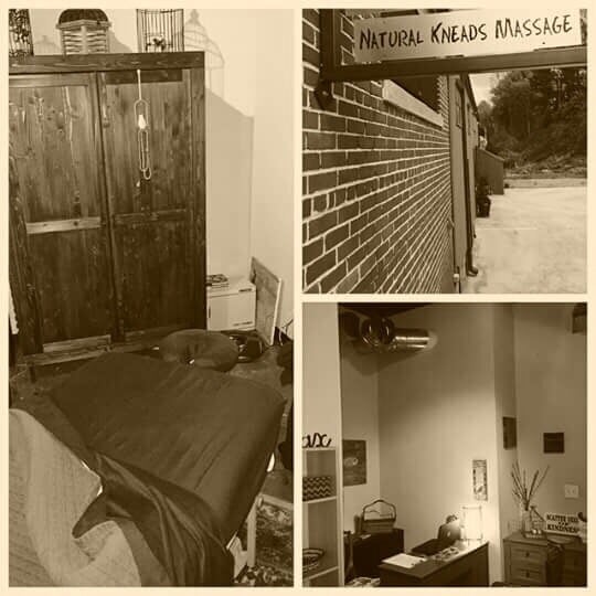 Natural Kneads Massage Logo