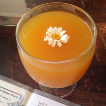Starling Diner - Mango peach mimosa - New American Near Me - Long Beach, California