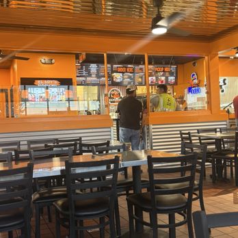 El Roy’s Express Mex - Seating - Mexican Near Me - Santa Rosa, California El Roy’s Express Mex - Seating - Mexican Near Me - Santa Rosa, California