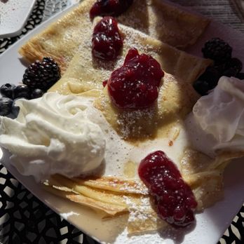 Café Montrose - Swedish pancakes - Cafes Near Me - Glendale, California