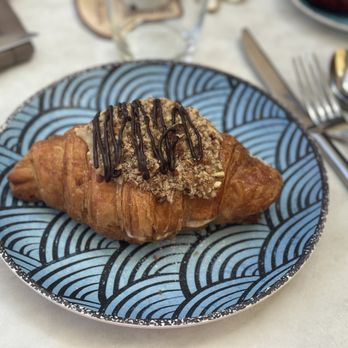 Ruba's Bakery - Croissant with Nutella and banana slices! OMG - Desserts Near Me - San José del Cabo, BCS Ruba's Bakery - Croissant with Nutella and banana slices! OMG - Desserts Near Me - San José del Cabo, BCS