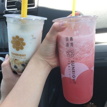 Sunright Tea Studio - Hokkaido Frostie (left) and Watermelon Cooler (right) - Bubble Tea Near Me - Irvine, California Sunright Tea Studio - Hokkaido Frostie (left) and Watermelon Cooler (right) - Bubble Tea Near Me - Irvine, California
