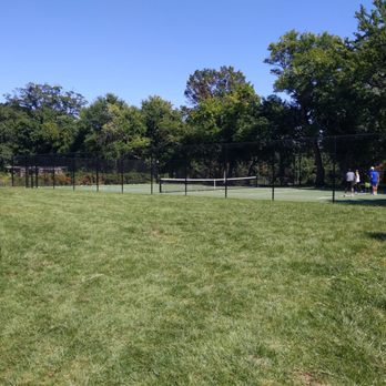 Dumbarton Oak Park - Hiking Near Me - Washington, DC, District of Columbia