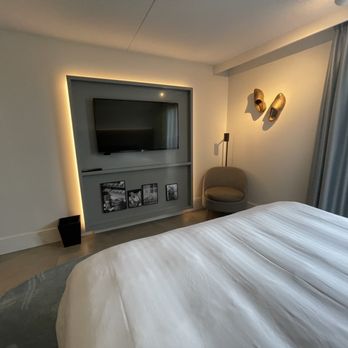Amsterdam Marriott Hotel - Hotels Near Me - Amsterdam, New Hampshire