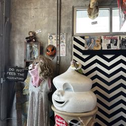 Graveface Records & Curiosities
