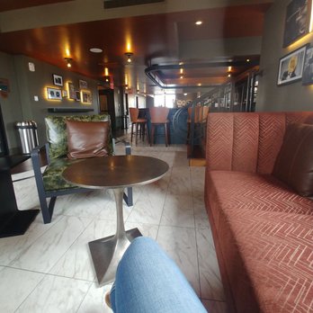 Hightales Rooftop Bar - Lounges Near Me - Macon, Georgia