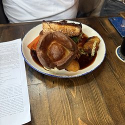 The Antelope - Roast Dinner