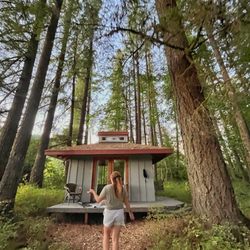Tipi Village Retreat - Cabin