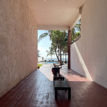 Casa del Puerto - Entrance to the pool area - Hotels Near Me - Puerto Morelos, ROO