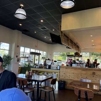 Kihei Caffe Lahaina - Breakfast & Brunch Near Me - Lahaina, Hawaii Kihei Caffe Lahaina - Breakfast & Brunch Near Me - Lahaina, Hawaii