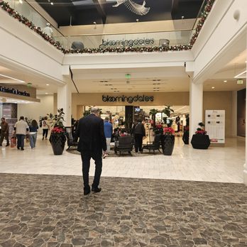 Bloomingdale’s - The first floor inside the mall - Department Stores Near Me - Sherman Oaks, California Bloomingdale’s - The first floor inside the mall - Department Stores Near Me - Sherman Oaks, California