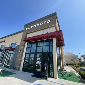 Bopomofo Cafe - great location but very busy plaza - Bubble Tea Near Me - Artesia, California