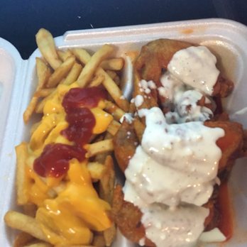 Mr Gyros - Hot wings with cheese fries - Chicken Wings Near Me - Orlando, Florida Mr Gyros - Hot wings with cheese fries - Chicken Wings Near Me - Orlando, Florida