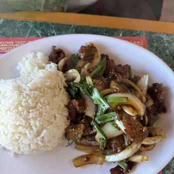 Hot Wok Bistro - Mongolian beef lunch special - Chinese Near Me - San Mateo, California Hot Wok Bistro - Mongolian beef lunch special - Chinese Near Me - San Mateo, California