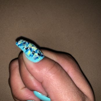 Q-Nails - Sloppy details - Nail Salons Near Me - Inglewood, California