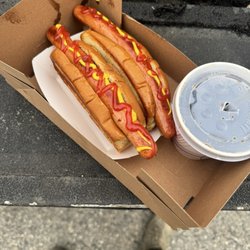 Lee's Hot Dog Stand - Lee's Special