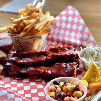 Rusty's at Blue - Beef Brisket - Barbeque Near Me - The Blue Mountains, Ontario