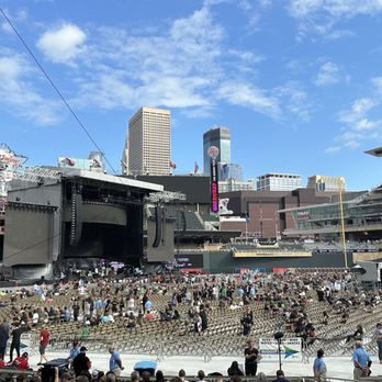 Target Field - Stadiums & Arenas Near Me - Minneapolis, Minnesota