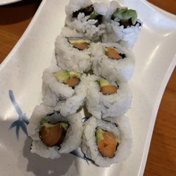 Twin Sushi - Smoked Salmon Roll