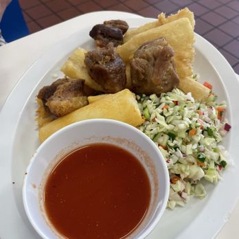Pupuseria Salvadorena - Yucca and Chicharon - Salvadoran Near Me - Long Beach, California Pupuseria Salvadorena - Yucca and Chicharon - Salvadoran Near Me - Long Beach, California