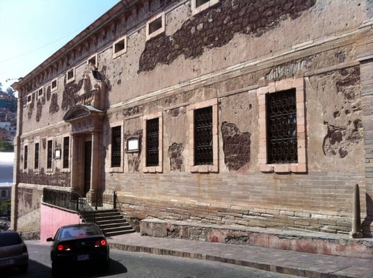 Alhóndiga de Granaditas Regional Museum by null