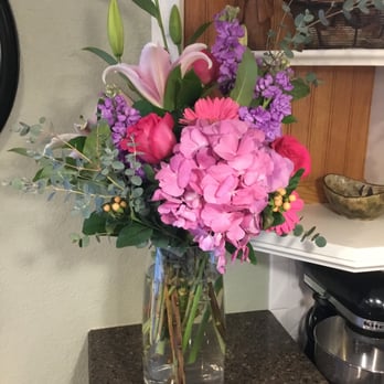 Dave's Flowers - Floral Designers Near Me