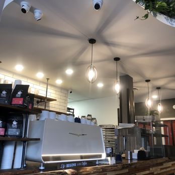Il Mondo Caffe - Cafes Near Me - Vancouver, British Columbia Il Mondo Caffe - Cafes Near Me - Vancouver, British Columbia