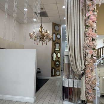 Henry Beauty Atelier - Skin Care Near Me - Glendale, California Henry Beauty Atelier - Skin Care Near Me - Glendale, California