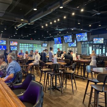 Hickory Tavern - Sports Bars Near Me - Huntersville, North Carolina Hickory Tavern - Sports Bars Near Me - Huntersville, North Carolina