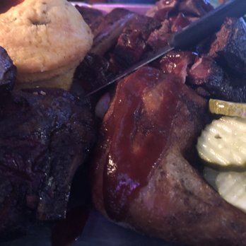 Bigg's BBQ - Dinner For 2 Bigg's Sampler - Barbeque Near Me - Lawrence, Kansas