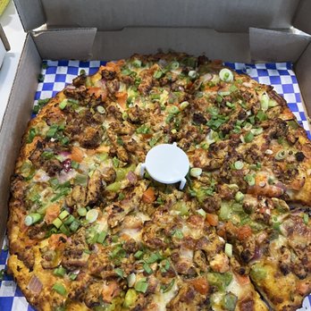 Cali Pizza - Butter Chicken Pizza - Salad Near Me - San Jose, California