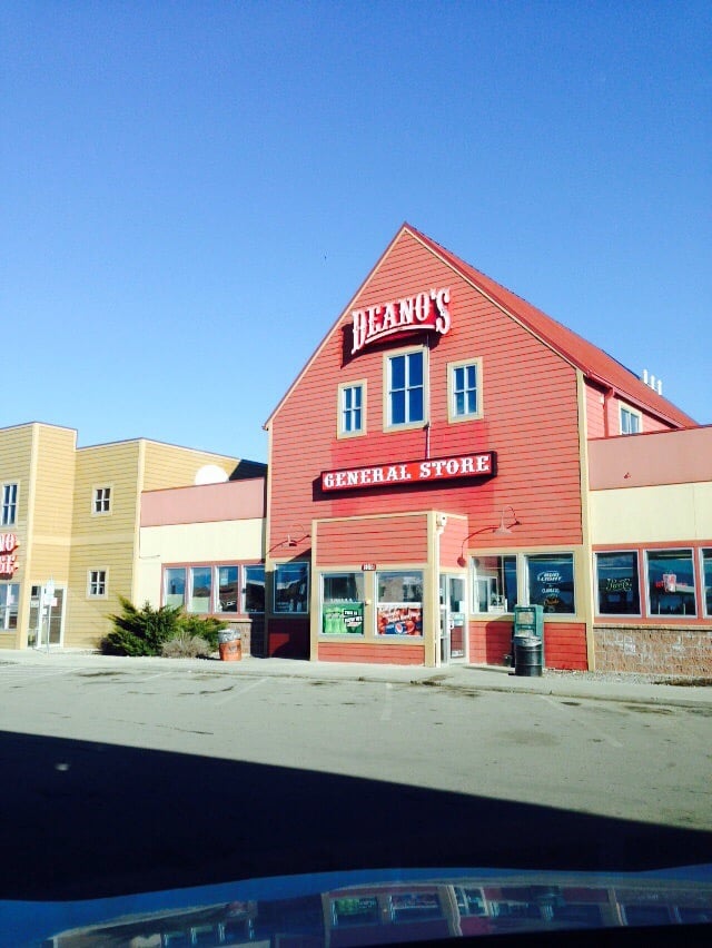 Deano's Travel Plaza Logo