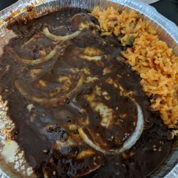 Enchiladas De Mole