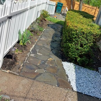 Mr Ax Landscaping - a white picketed fence - Landscaping Near Me Mr Ax Landscaping - a white picketed fence - Landscaping Near Me