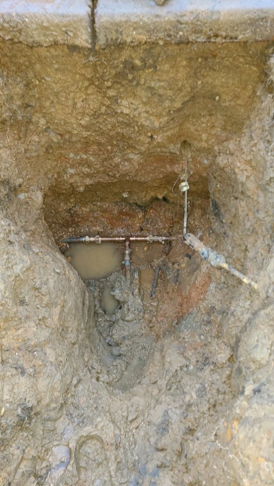 Slide of BW Plumbing & Drain