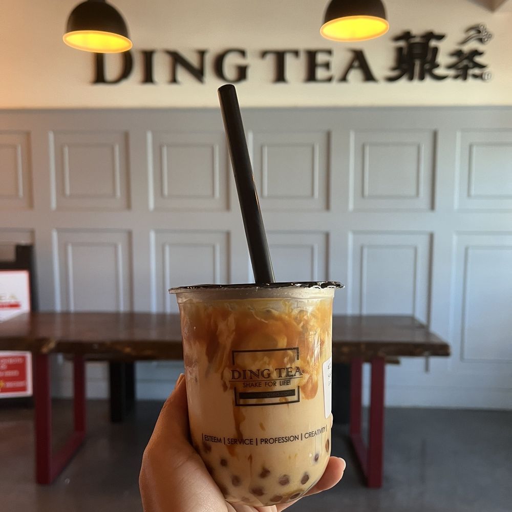 Teatopia - Hokkaido Oolong Milk Tea - Bubble Tea Near Me - Long Beach, California Teatopia - Hokkaido Oolong Milk Tea - Bubble Tea Near Me - Long Beach, California