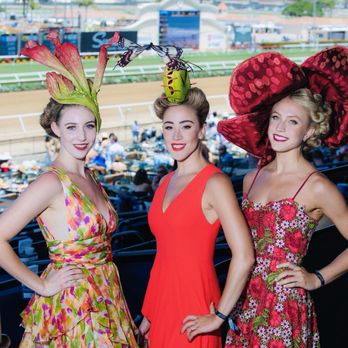 Del Mar Racetrack - Models for the new media interviews - Race Tracks Near Me - Del Mar, California Del Mar Racetrack - Models for the new media interviews - Race Tracks Near Me - Del Mar, California