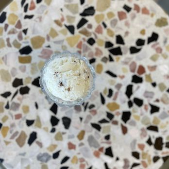 Dom’s Creamery - Cookies & Cream Ice Cream - Ice Cream & Frozen Yogurt Near Me - Avon, Connecticut