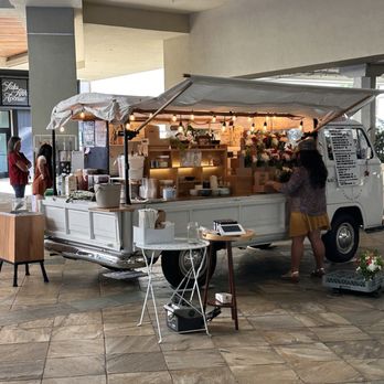 Pua Blooms - Coffee & Tea Near Me - Urban Honolulu, Hawaii