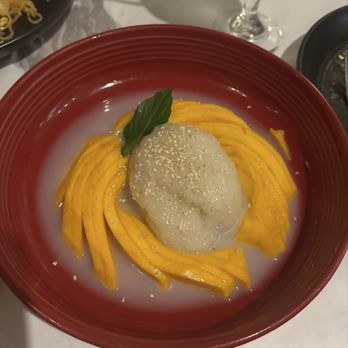 Siam Thai Cuisine - mango Sticky Rice with Mango - Thai Near Me - Mobile, Alabama
