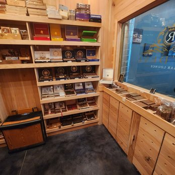 Ron'devu Cigar Lounge - Cigar Bars Near Me - Menifee, California