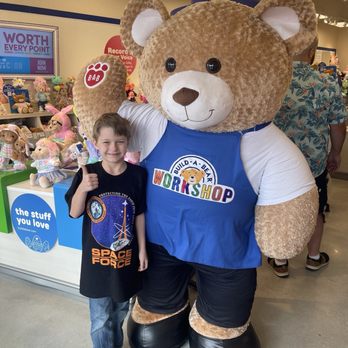 Build-A-Bear Workshop - Photo op ready! - Toy Stores Near Me - Orlando, Florida Build-A-Bear Workshop - Photo op ready! - Toy Stores Near Me - Orlando, Florida